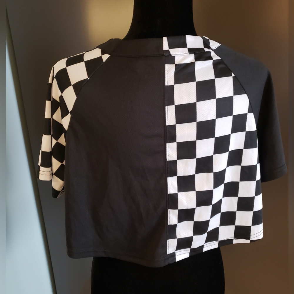 🔥 Spencer's Women's Crop Top - Picture 4 of 4
